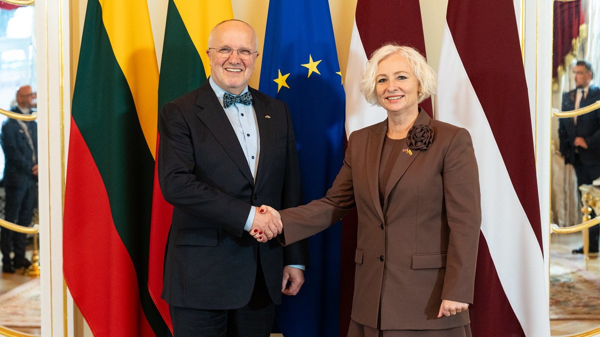 Latvijas un Lietuvas parlamentu vadītāji sola nelokāmu atbalstu Ukrainai