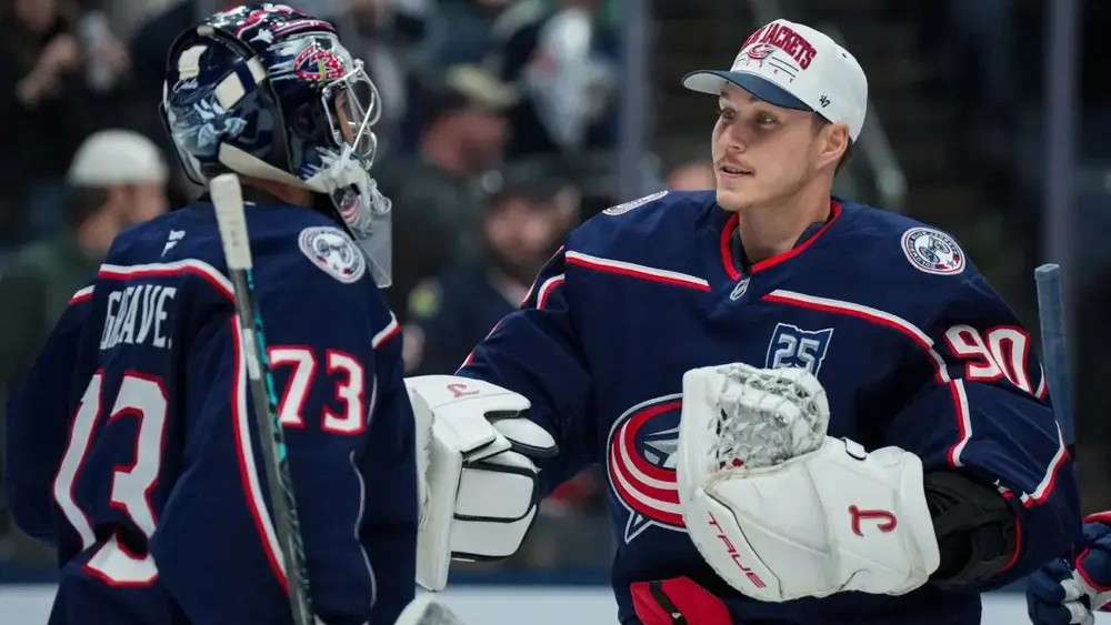 Merzļikins un Grīvss šobrīd veido vienu no labākajiem vārtsargu duetiem līgā – Hokejs – Sportacentrs.com