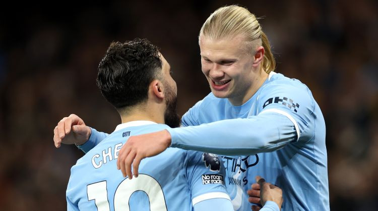 Holanns un Šerkī pamodina vicelīderi Bornmutu no sapņa – Futbols – Sportacentrs.com