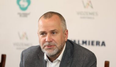 KNAB rosina uzsākt kriminālvajāšanu pret Valmieras mēru un vēl četrām personām