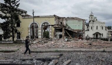 "Nav viduslaiki, un mēs neesam kalpi." Vietējie Ukrainas kontrolētajās Donbasa daļās reaģē uz Putina prasībām