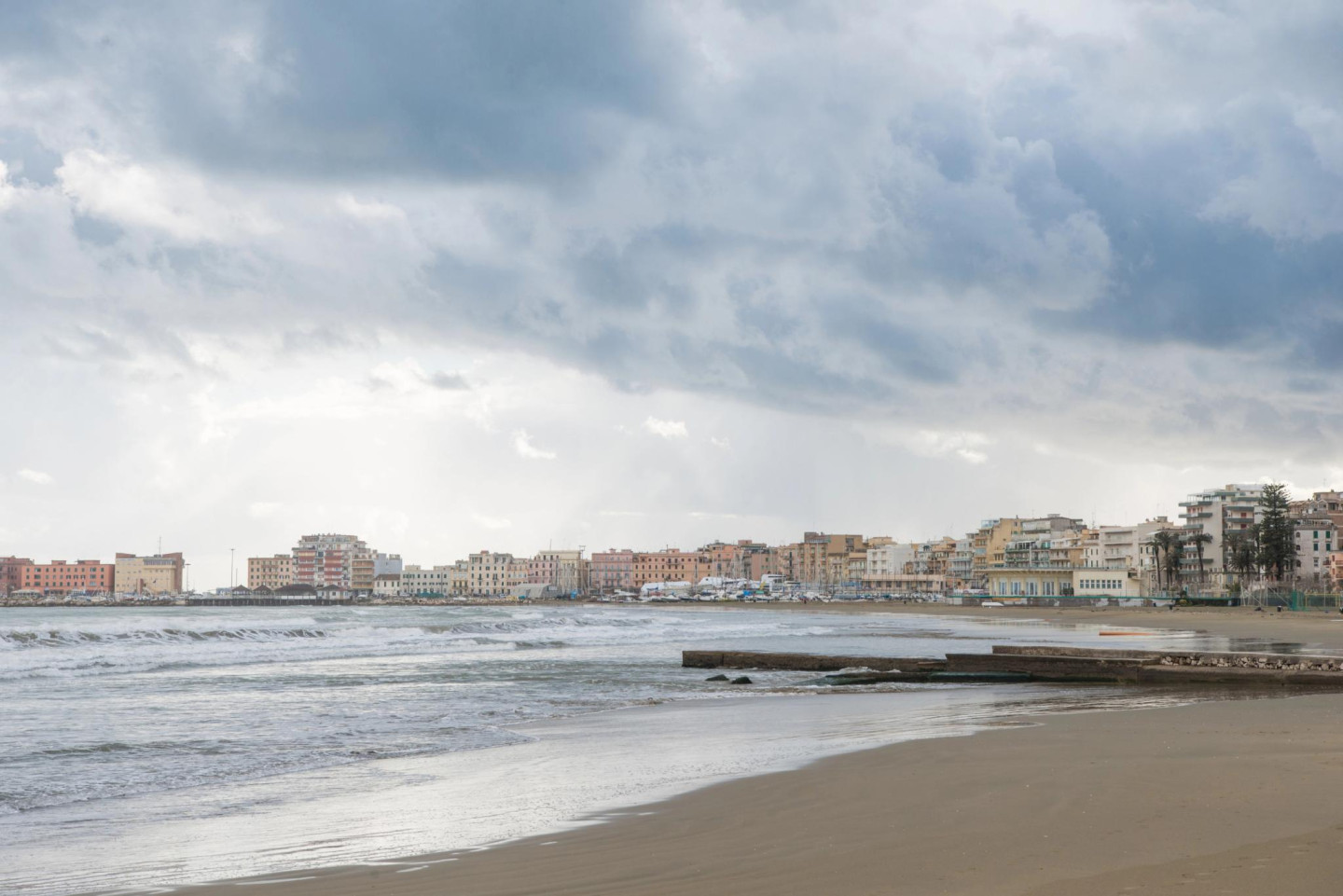 Itālijas piekrastes izzušana: prognozes līdz 2050. gadam