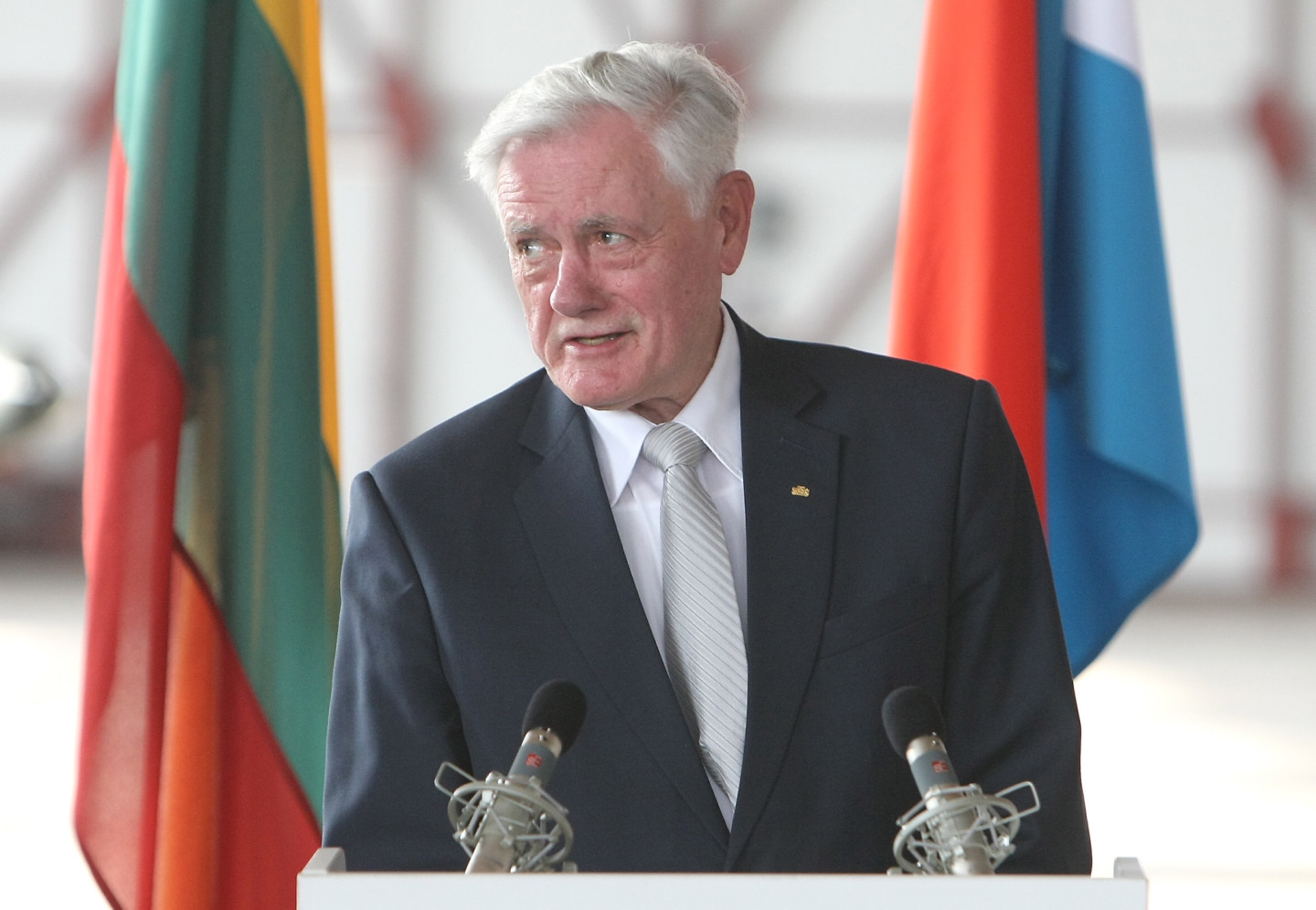 Lietuvas bijušais prezidents svin 99. dzimšanas dienu