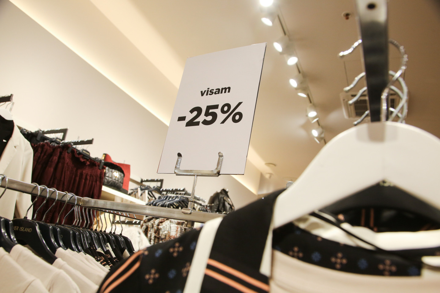 Ivo Nikkolo, Baltman un Baltika bankrots: veikali slēgti visā Baltijā