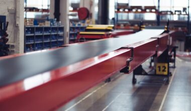 No DHL līdz “Amazon” – kā Liepājā ražotie konveijeri balsta milžu biznesu