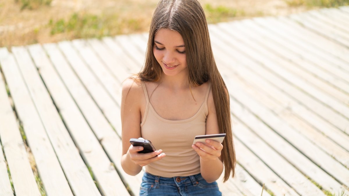 "Visa" ieviesīs jaunu kriptovalūtu maksājumu pakalpojumu