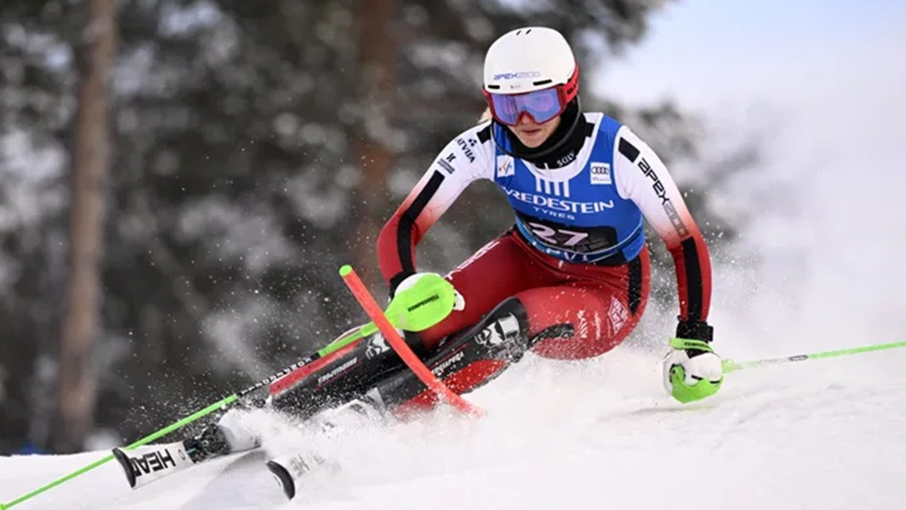 Ģērmane PK slalomā Gurglā pārliecinoši tiek uz otro braucienu – Ziemas sports – Sportacentrs.com