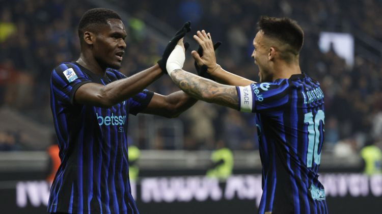 Čempione "Napoli" zaudē, A sērijas divvadībā izraujas "Inter" un "Roma" – Futbols – Sportacentrs.com