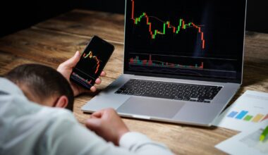 Pusvadītāju uzņēmumu akcijas skar pamatīga izpārdošana; sektors zaudē 500 miljardus dolāru