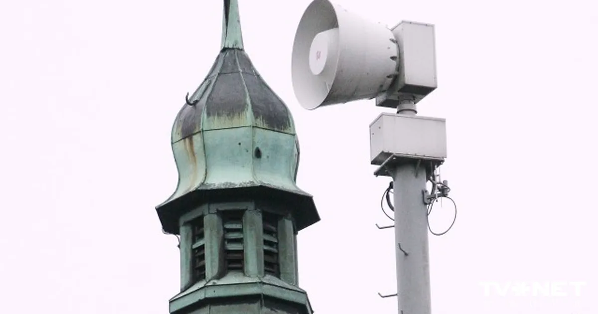 Trešdien valstī uz trīs minūtēm iedarbinās trauksmes sirēnas