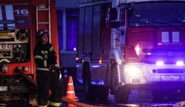 Ukraiņu lidroboti uzbrukuši Saratovas naftas bāzei / Diena