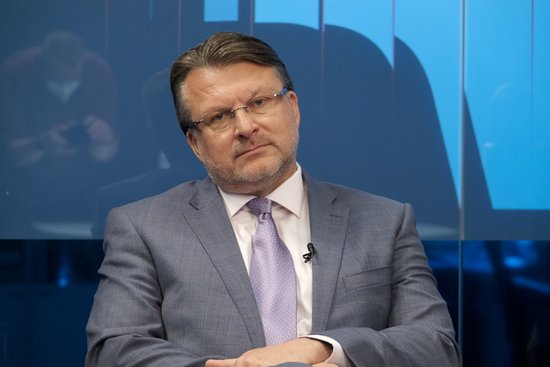 Policija sāk kriminālprocesu un aiztur Šleseram nāves draudus izteikušo cilvēku