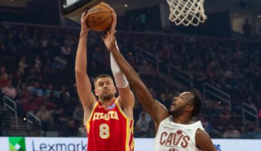 VIDEO: Mičela "Cavaliers" saber tālmetienu krusu un pārspēj Porziņģa "Hawks" - tv3.lv