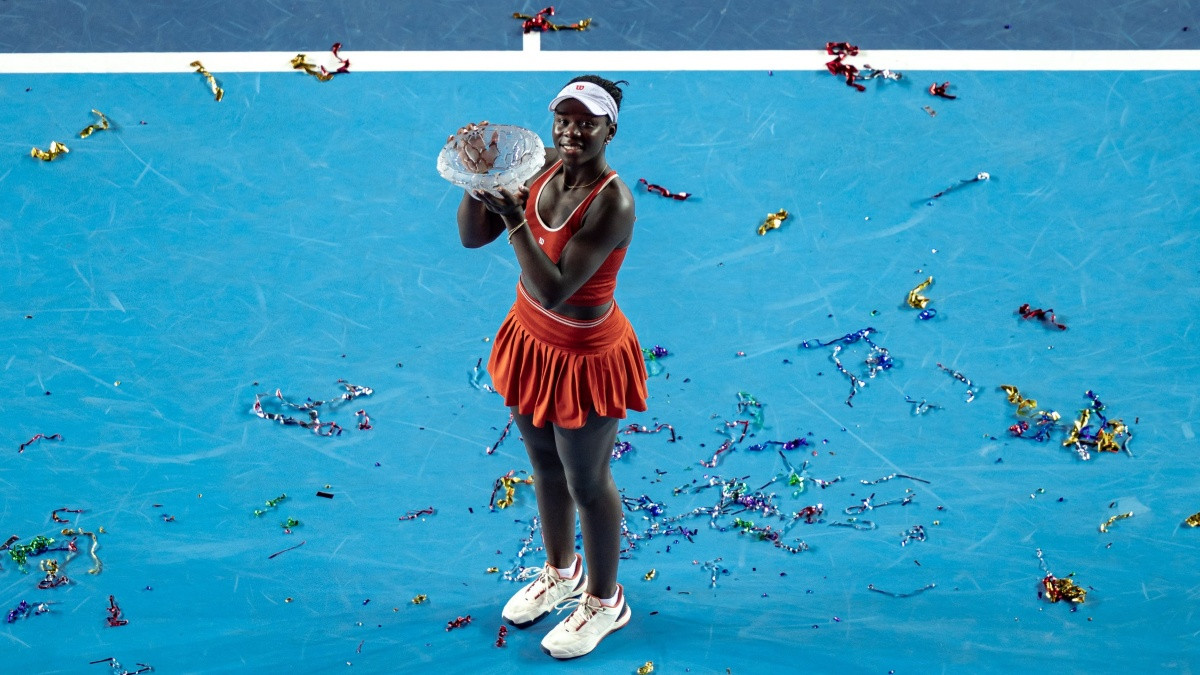 19 gadīgā Mboko triumfē Honkongā, nopelnot otro WTA titulu – Teniss – Sportacentrs.com