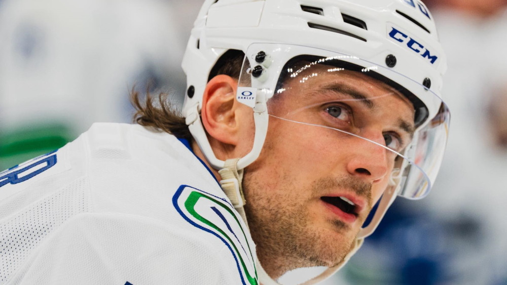 Vankūveras "Canucks" kapteinis Hjūzs atgriežas ierindā, tuvojas arī Bļugers – Hokejs – Sportacentrs.com