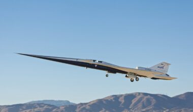 NASA virsskaņas lidmašīna beidzot pacēlusies debesīs