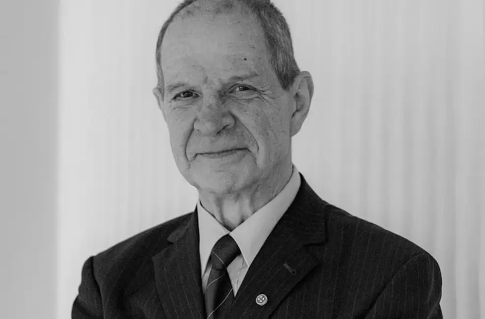 Mūžībā aizgājis latviešu vēsturisko romānu rakstnieks Jānis Lejiņš