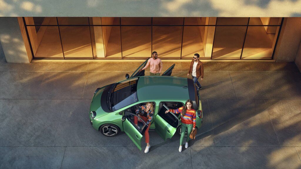 Renault Twingo E Tech electric Absolute Green