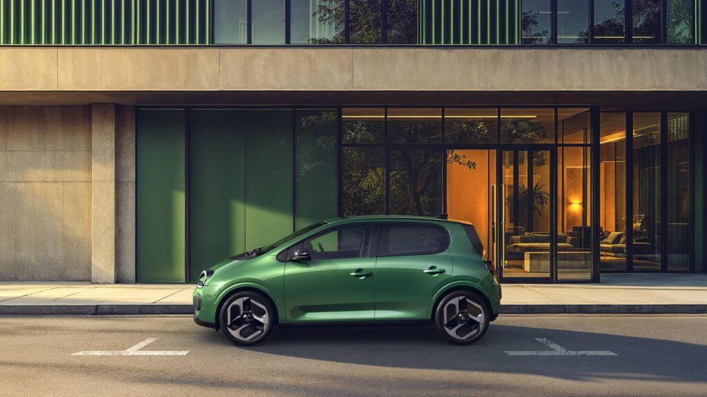 Renault Twingo E Tech electric Absolute Green