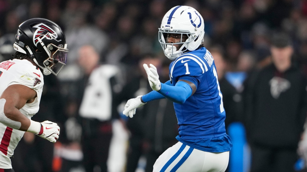 Berlīnes Olimpiskajā stadionā "Colts" pagarinājumā piezemē piekūnus – Citi sporta veidi – Sportacentrs.com