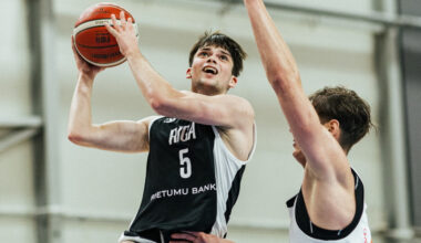 Valsts svētku mačā LU studenti kutina nervus čempionei, VEF pēdējā ceturksnī aizbēg – Basketbols – Sportacentrs.com