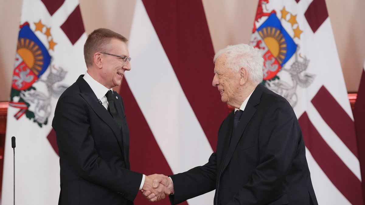 Rinkēvičs pasniedz augstākos valsts apbalvojumus