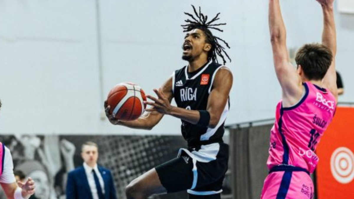 Video: "Vefieši" Porters un Aleksandrovs sarūpā "danku" šovu, bet uzvaru paņem "zeļļi" – Basketbols - Sportacentrs.com