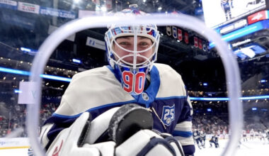 "Vārtsargs stāv uz galvas, bet mēs zaudējam. Tā nedrīkst būt" – Hokejs – Sportacentrs.com