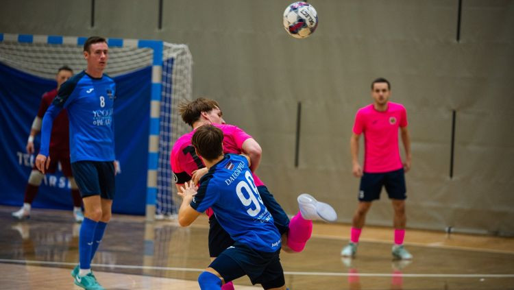 Seši vārti 198 sekundēs un sodu jūra – "Daugavpilij" vēl viens trilleris Salaspilī – Futbols – Sportacentrs.com