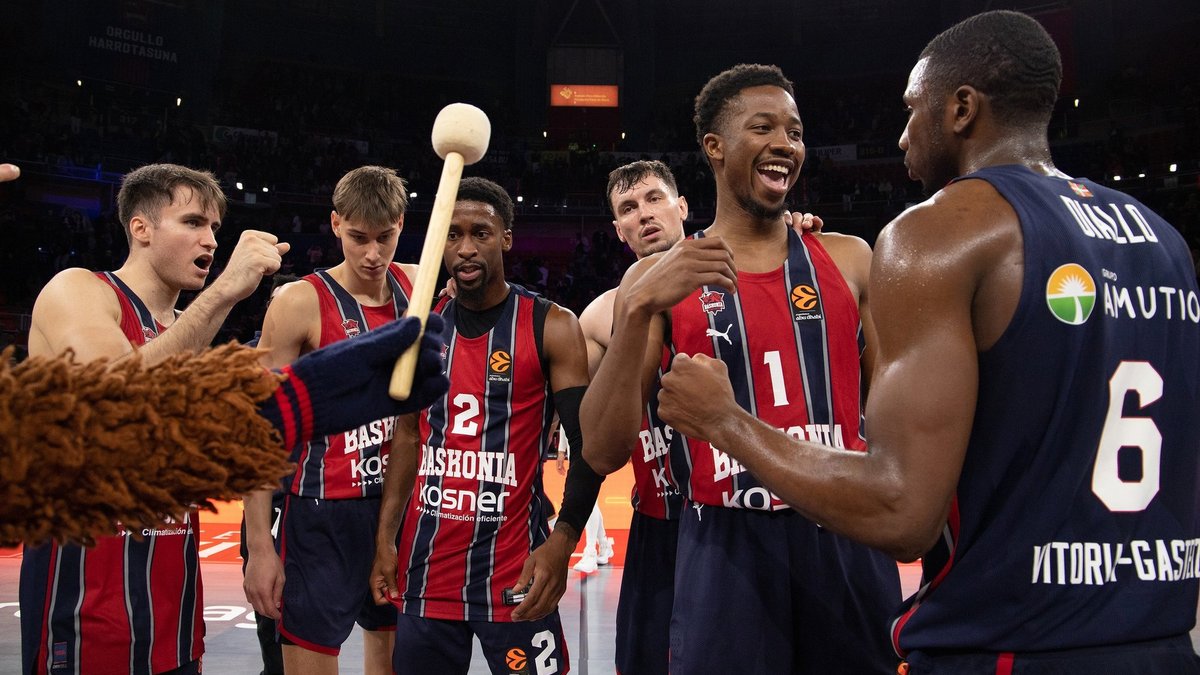 Rodions Kurucs palīdz "Baskonia" iekrāt uzvaru sēriju ULEB Eirolīgā