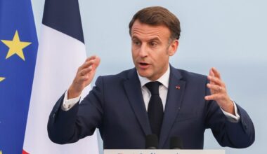 G20 ir apdraudēta, uztraucies Makrons