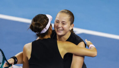 WTA finālturnīrā Ostapenko/Šei sāk ar grūtu uzvaru – Teniss – Sportacentrs.com