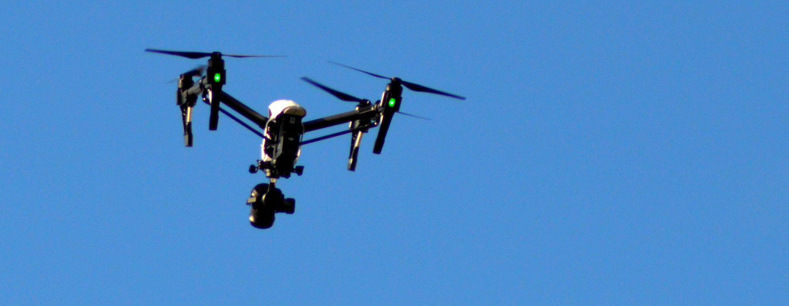 Pēc dronu incidenta Briseles lidosta atsāks darbu normālā režīmā / Diena