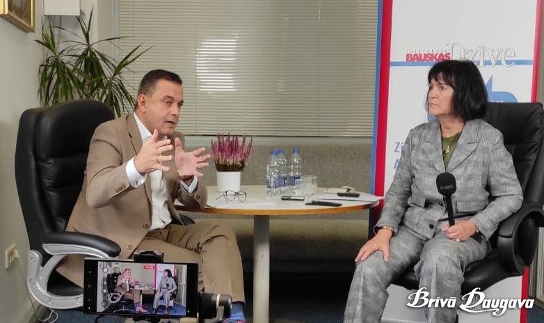 Veselības ministrs: «Mēs neatstāsim Latvijas iedzīvotājus bez palīdzības!»