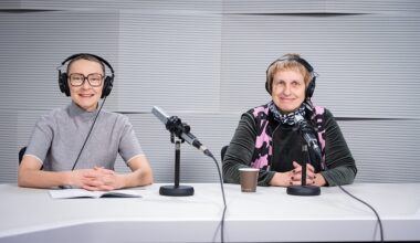 Latvijas Radio 100. Daudz laimes vēl kolēģes Ingvilda Strautmane un Zane Lāce-Baltalksne / LR1 / / Latvijas Radio