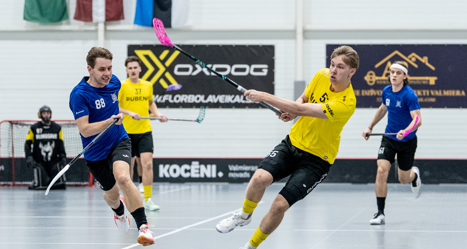 Latvijas Florbola savienība » LV » 2025/2026 » Jaunumi » Kocēnu "Rubene" tikai cīņas galotnē pieveic "FBK SĀC"