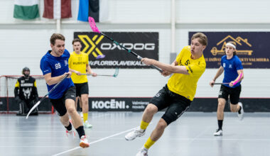 Latvijas Florbola savienība » LV » 2025/2026 » Jaunumi » Kocēnu "Rubene" tikai cīņas galotnē pieveic "FBK SĀC"