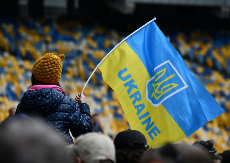 Izgāžas jaunā Čehijas spīkera mēģinājums novākt Ukrainas karogu no parlamenta ēkas