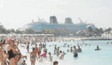 65 gadus vecs brits Bahamu salās uzmācies 29 gadus vecai sievietei pludmalē