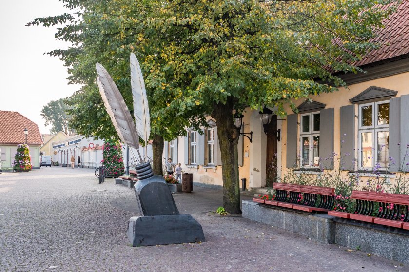 Rakstnieku un tulkotāju mājas rezidenti novembrī