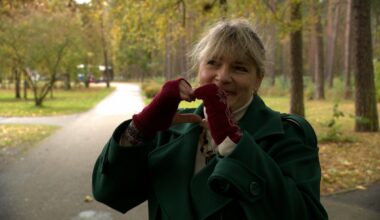 Vienīgā tāda paciente Baltijā. Evita Vītoliņa pēc neveiksmīgas operācijas atradusi hobiju un iesaistās labdarībā / Raksts