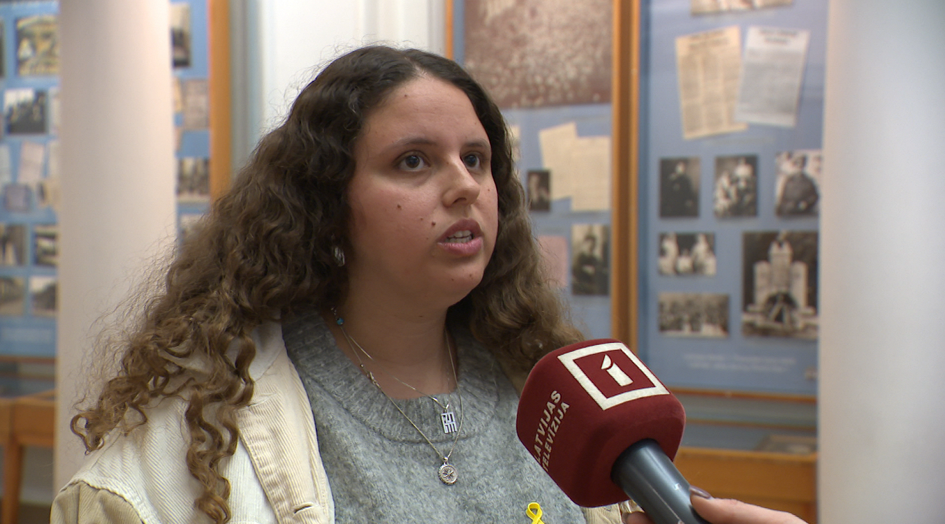 Jūlija Ben-Ami – izraēliete, kuras vecākus 2023. gada 7. oktobrī nolaupīja "Hamās" teroris...