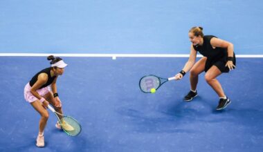 Aļona Ostapenko (pa labi) un Suveja Sje