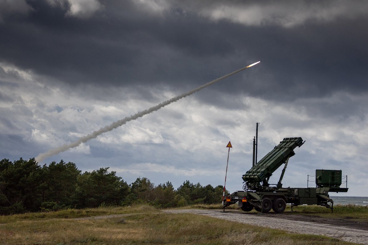 Ilustratīvs attēls: &quot;Patriot&quot;  sistēma Polijā, militāro mācību laikā