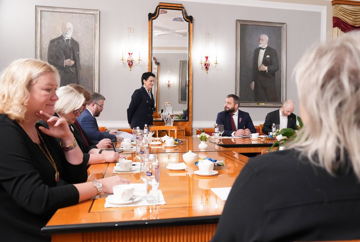 Valsts prezidenta kancelejas rīkota sanāksme par likumu “Par izstāšanos no Eiropas Padomes Konvencij...