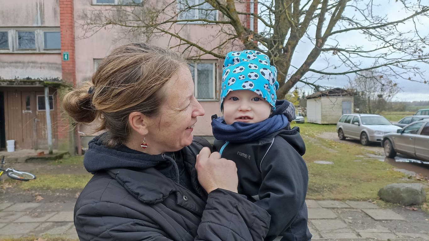 Mārīte Slišāne ar dēlu