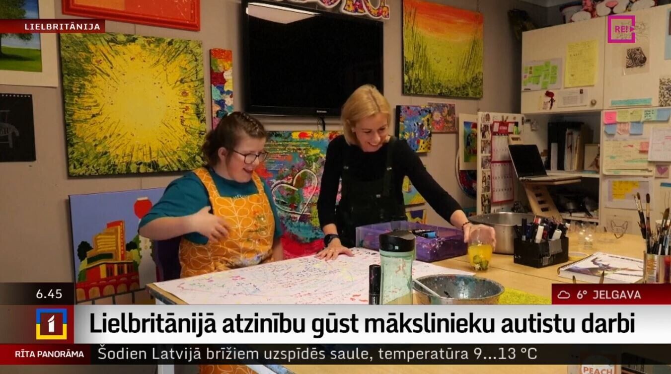 Lielbritānijā atzinību gūst mākslinieku ar autismu darbi / Raksts