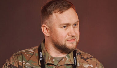 Pulkvežleitnants Arsens Dmitriks, Ukrainas Nacionālās gvardes 1. korpusa "Azov"&nbsp;&scaron;tāba prie...