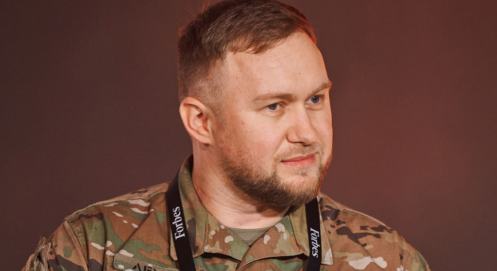 Pulkvežleitnants Arsens Dmitriks, Ukrainas Nacionālās gvardes 1. korpusa "Azov"&nbsp;&scaron;tāba prie...