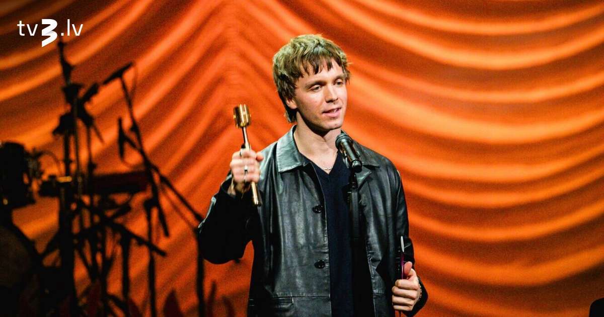 Darbu pieteikšana “Zelta mikrofonam” ieiet finiša taisnē; izmaiņas žūrijas struktūrā